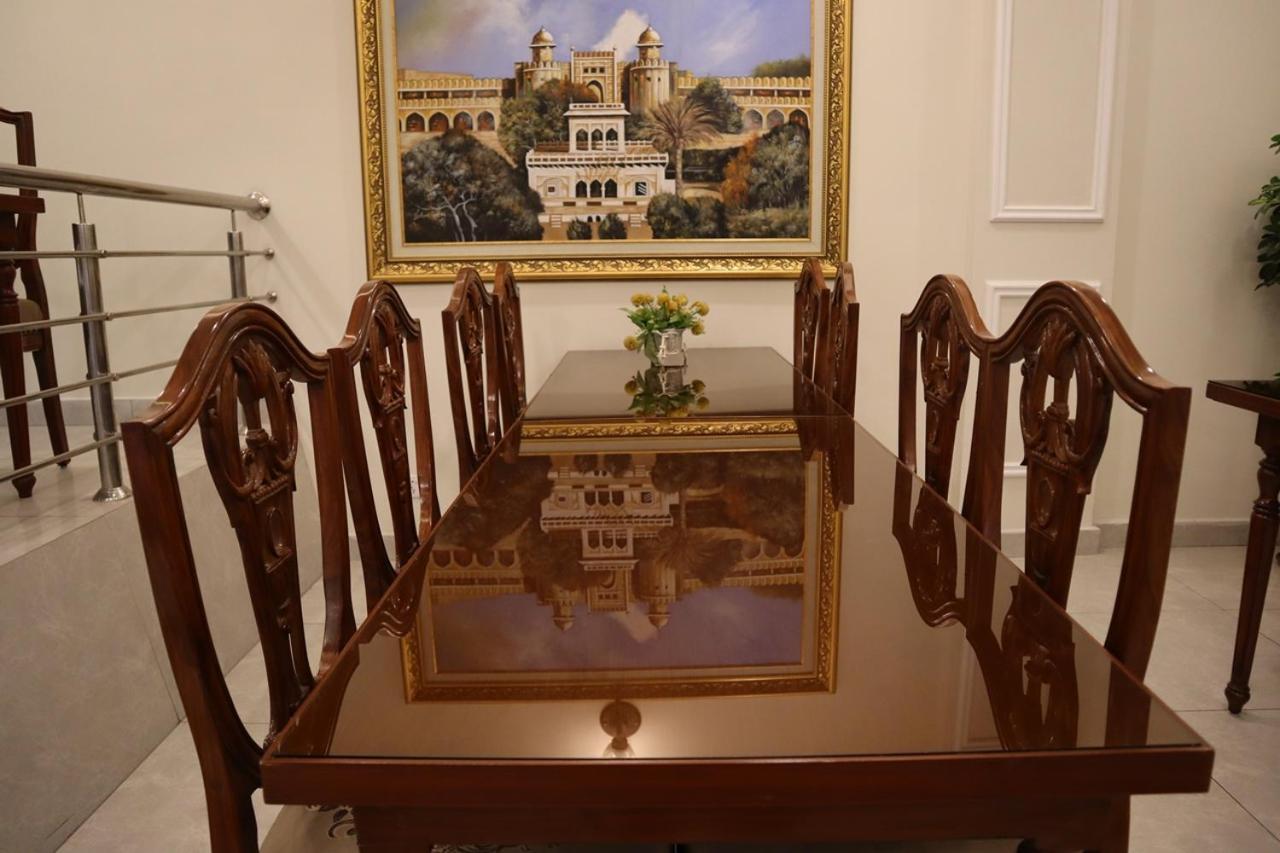 Hayyat Luxury Hotel Suites Lahore Esterno foto