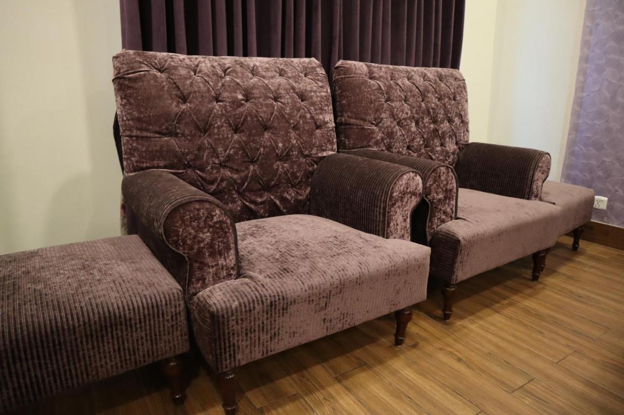 Hayyat Luxury Hotel Suites Lahore Esterno foto