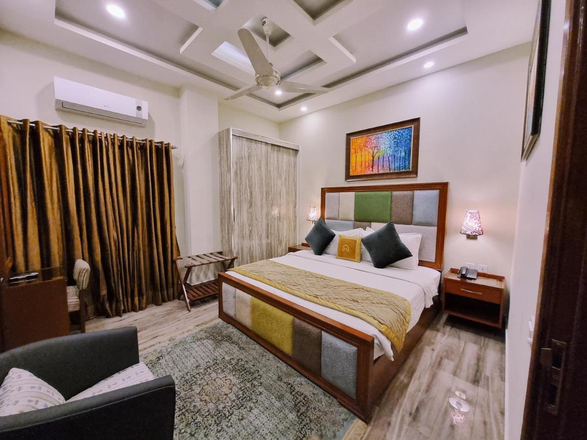 Hayyat Luxury Hotel Suites Lahore Esterno foto