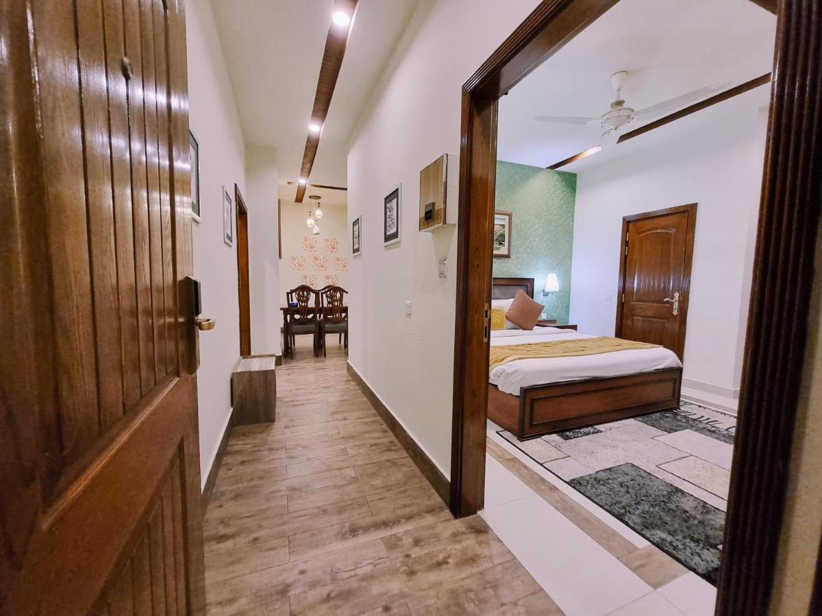 Hayyat Luxury Hotel Suites Lahore Esterno foto