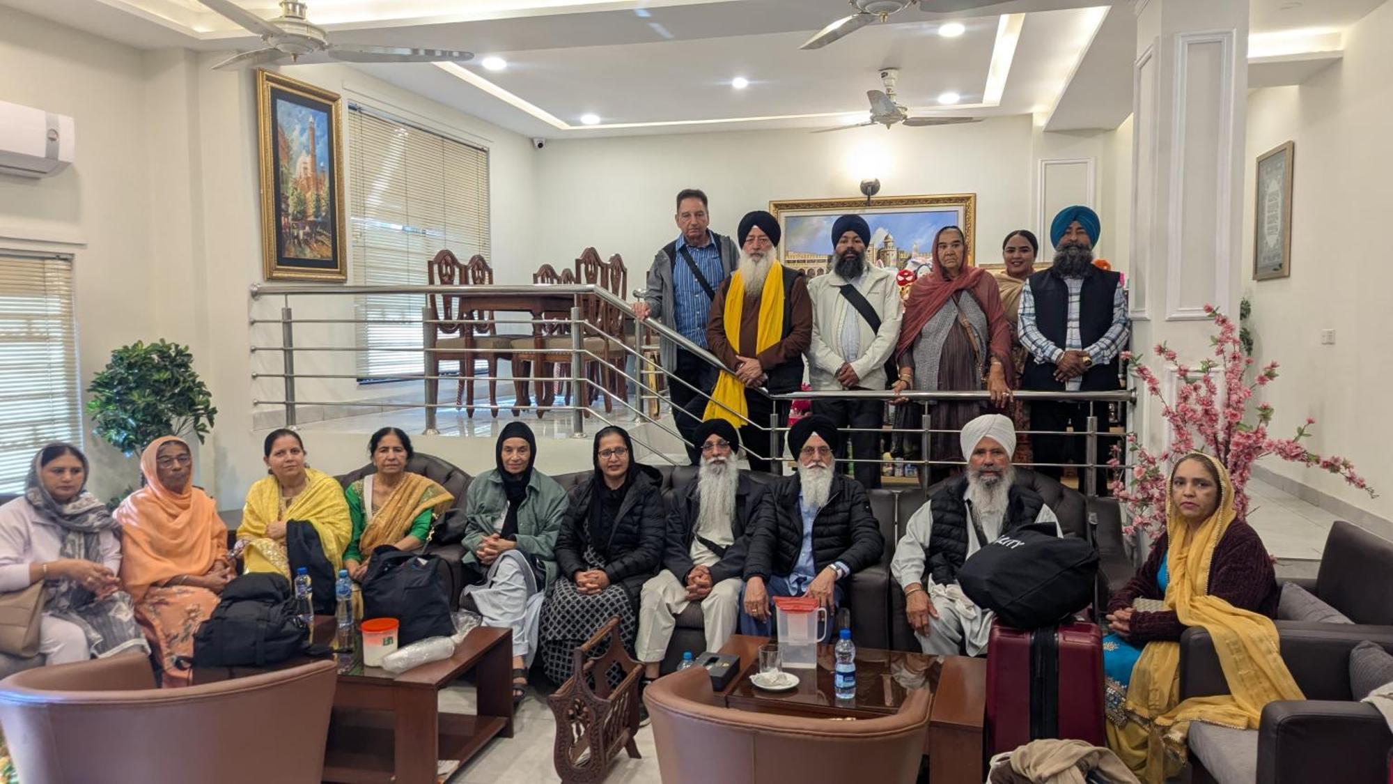Hayyat Luxury Hotel Suites Lahore Esterno foto